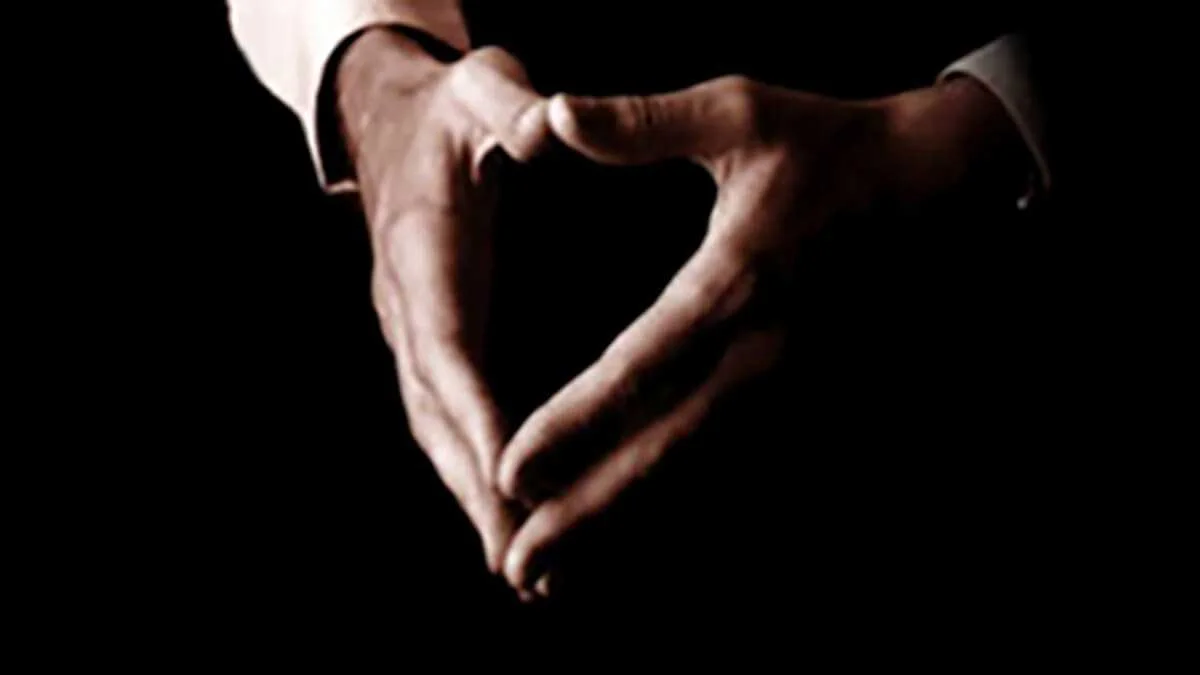 Hands webp